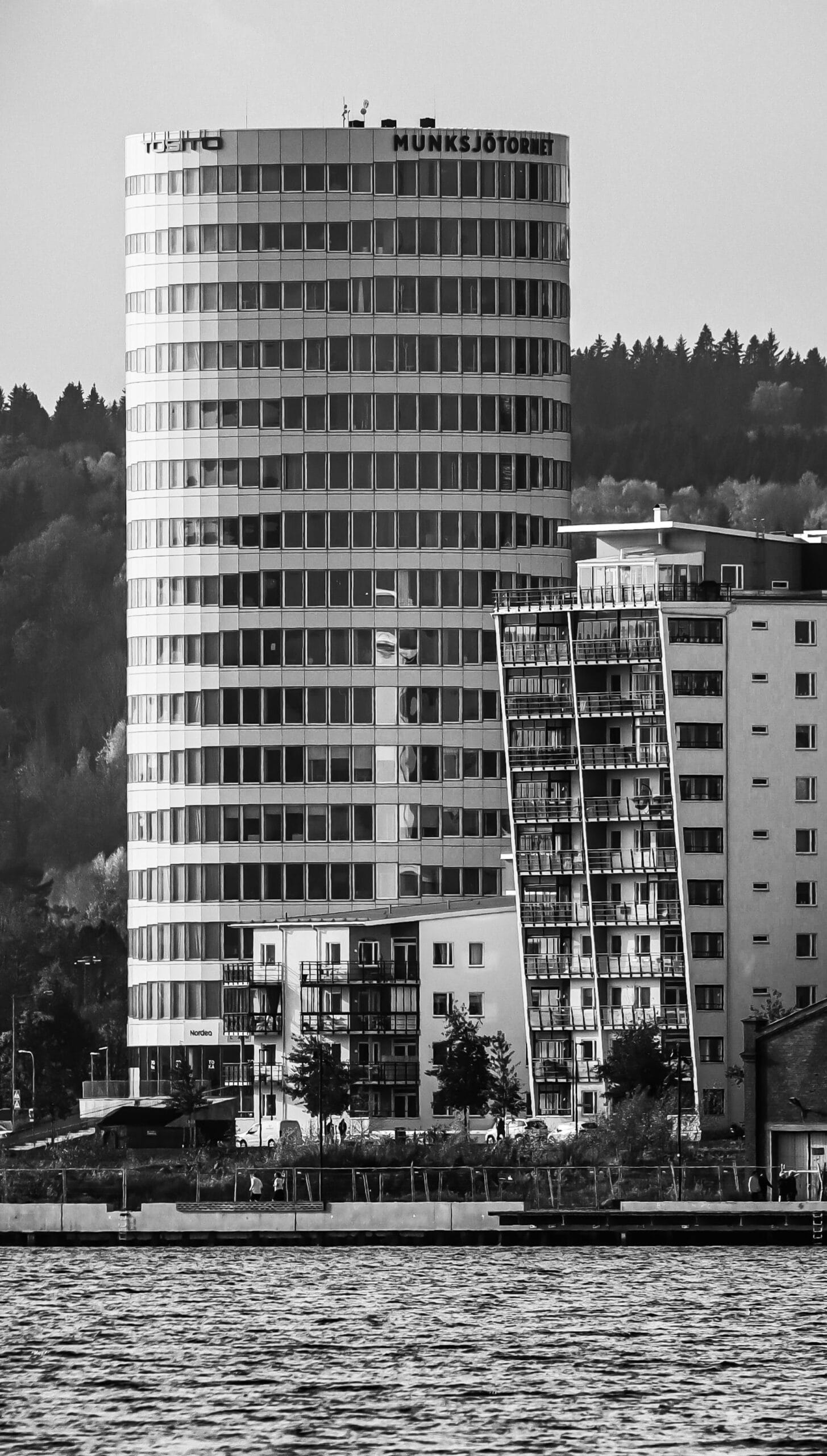 Munksjotornet skyscraper at waterfront